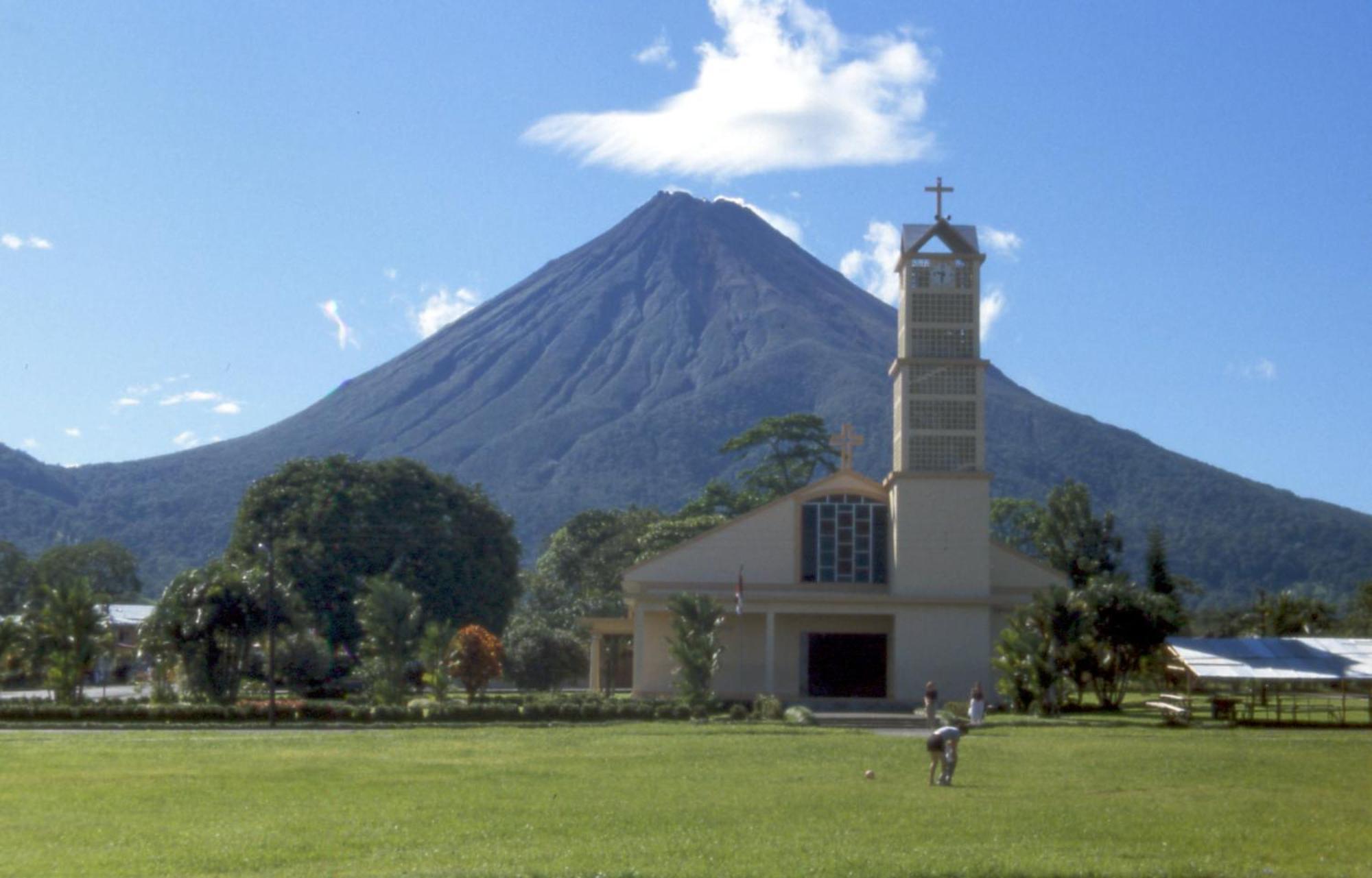 Anchia - Hostel Alajuela Exterior photo
