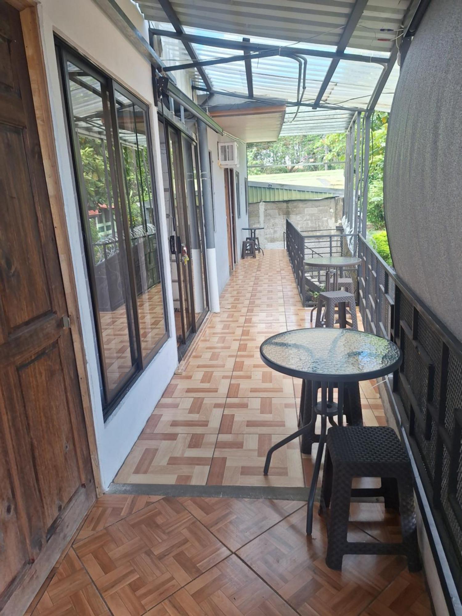 Anchia - Hostel Alajuela Exterior photo